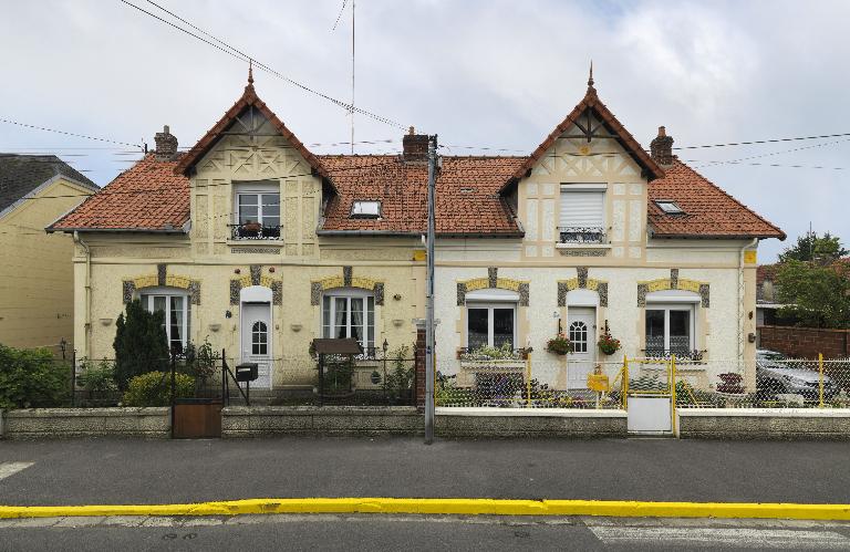 Ensemble de deux anciens logements de contremaître de l'usine Maguin