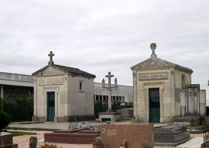 Enclos funéraire des familles Vagniez-Fiquet, Françoy-Vagniez, Bouctot-Vagniez et Herdebault-Vagniez
