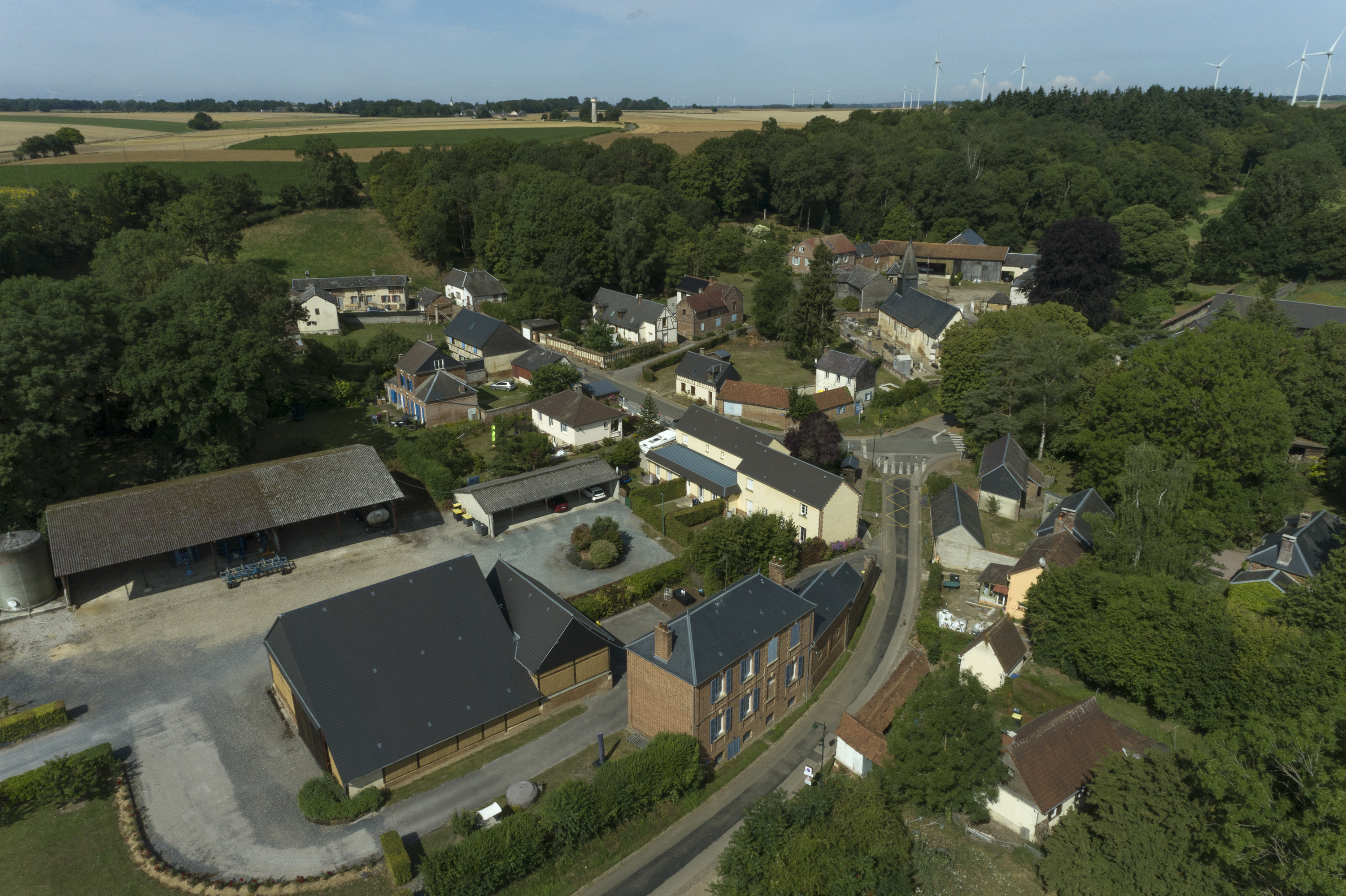 Le village d'Oursel-Maison et le hameau de la Neuve-Rue