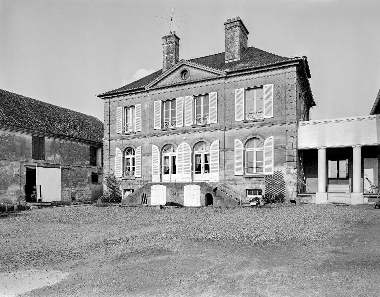 Ferme, dite la petite ferme