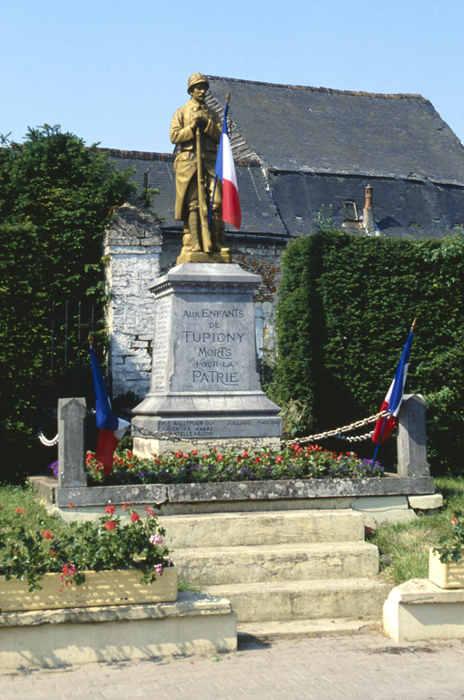 Les monuments aux Morts du canton de Wassigny