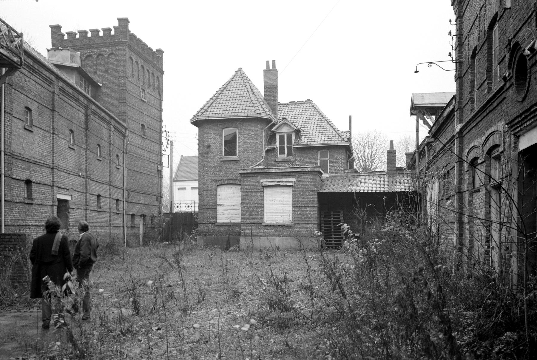 Brasserie et malterie Roussel, puis Roussel Frères, puis Roussel-Delobel fils, actuellement immeuble à logements