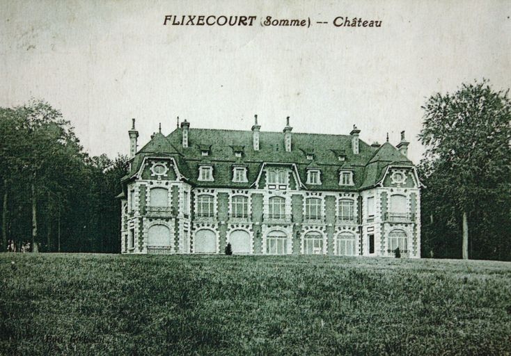 Château de Ville-le-Marclet, ancienne demeure de Robert Saint