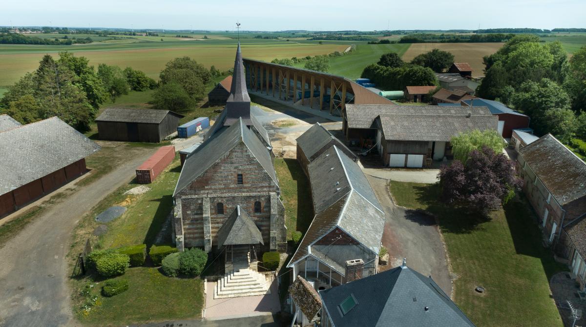 Ancienne ferme de l'abbaye Saint-Lucien de Beauvais, puis ferme dite de Thieux, aujourd'hui ferme du Tilloy