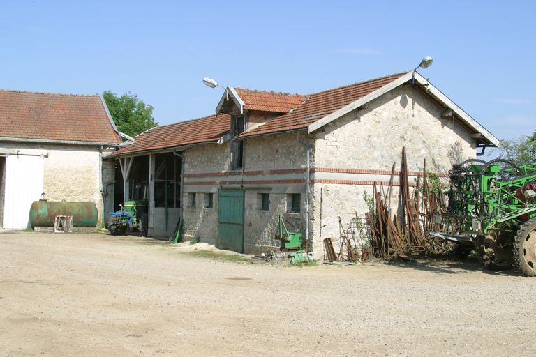 Ancien manoir dit château Jouglet à Pontavert, actuellement ferme