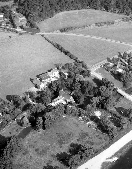 Ancien moulin à blé, à foulon, à huile de la Mie au Roy, puis usine génératrice d'énergie