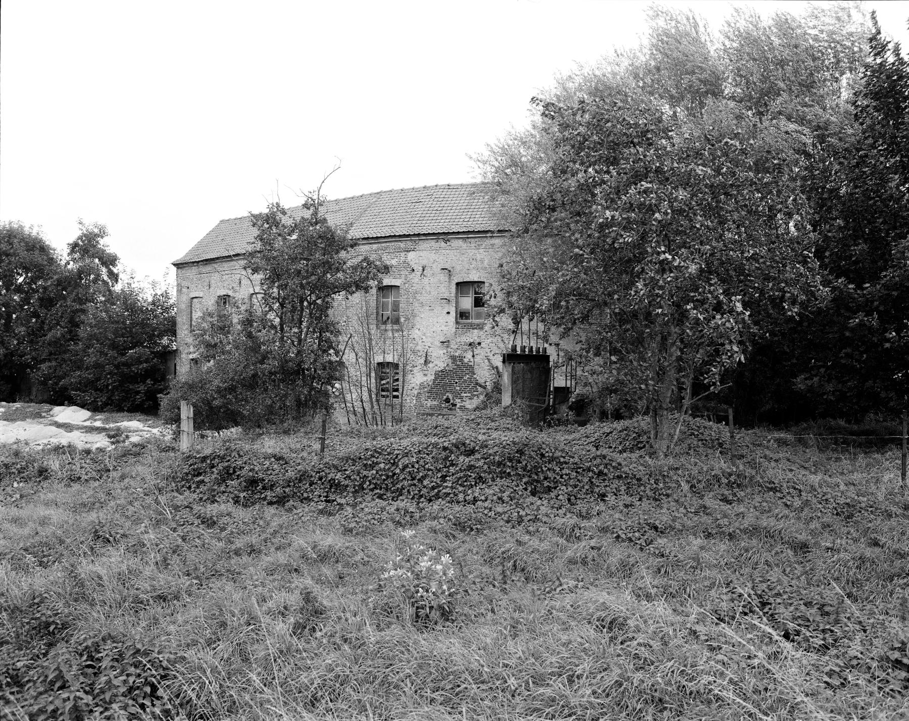 Moulin à papier et à huile De Laurette, puis moulin à farine Dedoncker, puis usine de menuiserie, actuellement entrepôt commercial