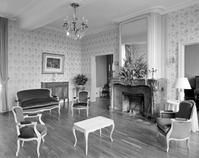 Le mobilier de l'hôtel de la sous-préfecture de Château-Thierry