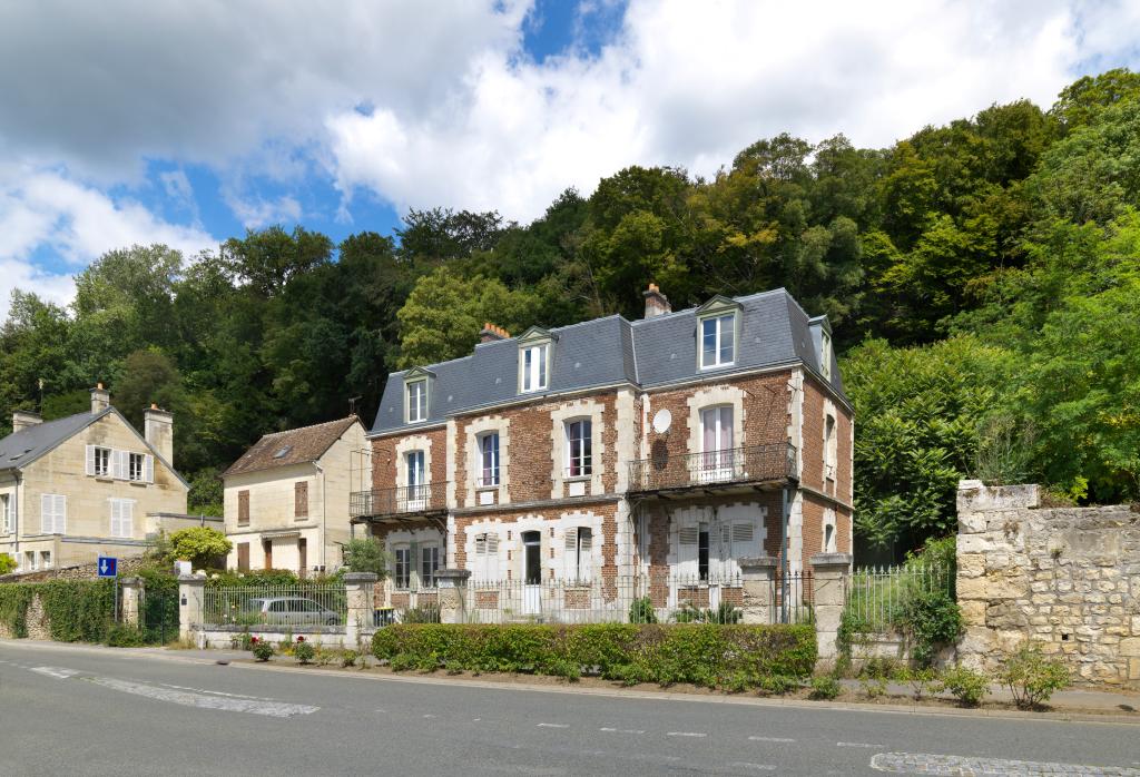 Maison de la journaliste Séverine dite villa "Les Trois Marches", puis résidence d'été (foyer) pour les femmes journalistes, actuellement maison