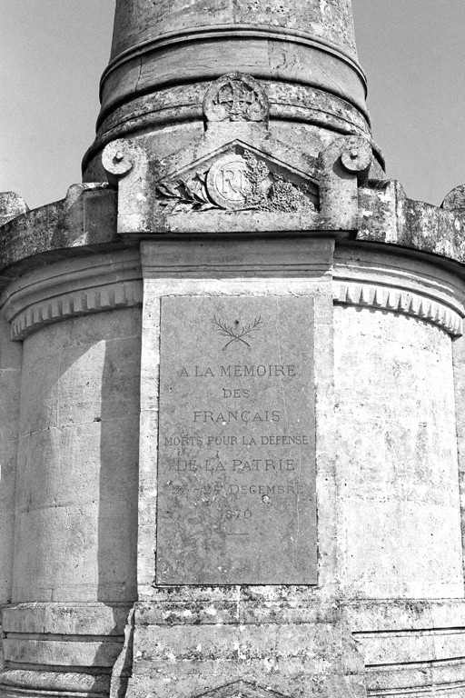 Monument aux morts de la guerre de 1870-1871 dit Colonne Faidherbe