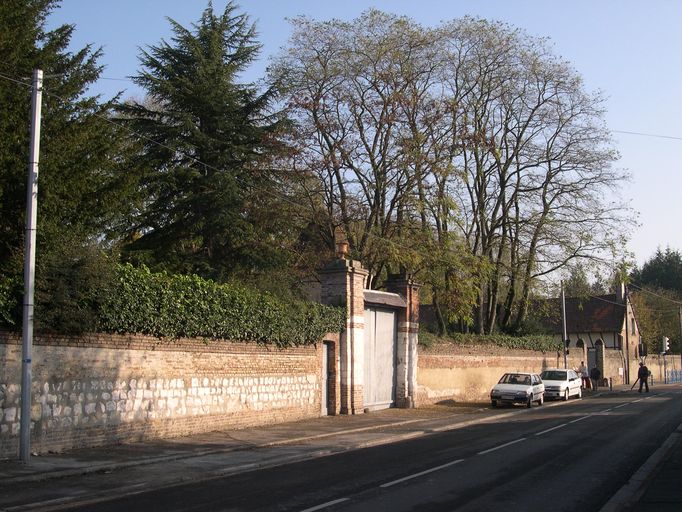 Ancien manoir de Pont-de-Metz