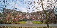 Ancien asile d'aliénés, puis hôpital psychiatrique, puis centre hospitalier spécialisé (CHS), dit établissement public de santé mentale des Flandres