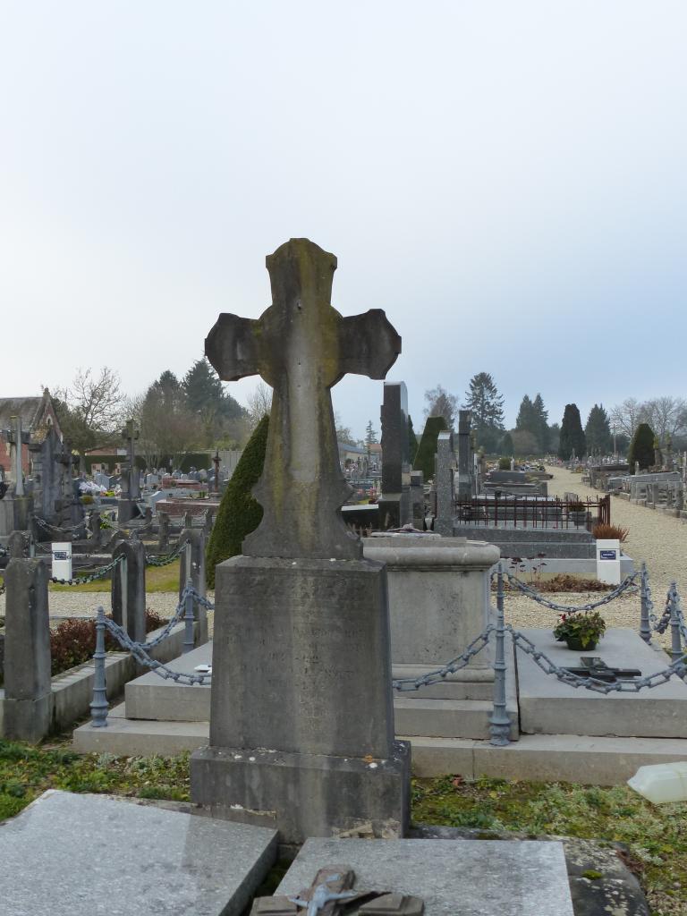 Cimetière communal de Péronne