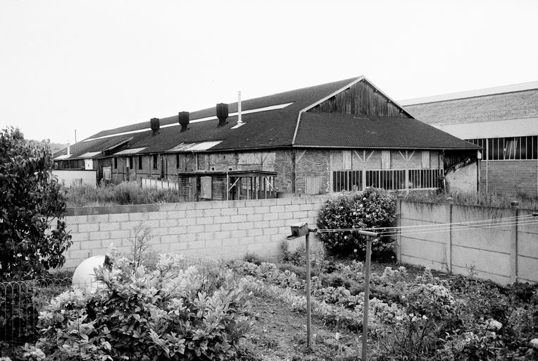 Ancien moulin, dit moulin Neuf, devenu usine métallurgique Desnoyers, puis fonderie d'aluminium Montupet