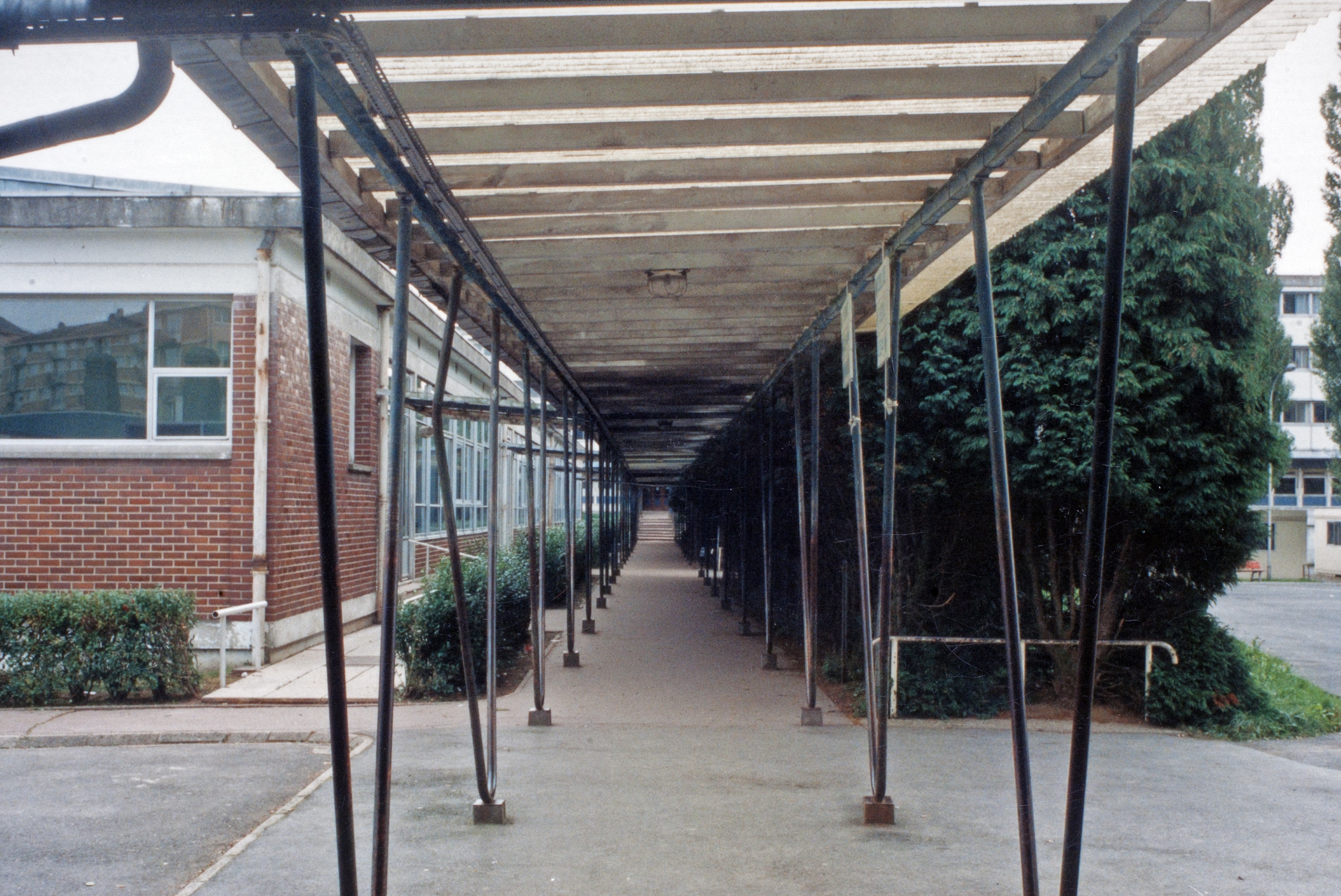 Collège, puis lycée, puis Cité scolaire Eugène-Thomas