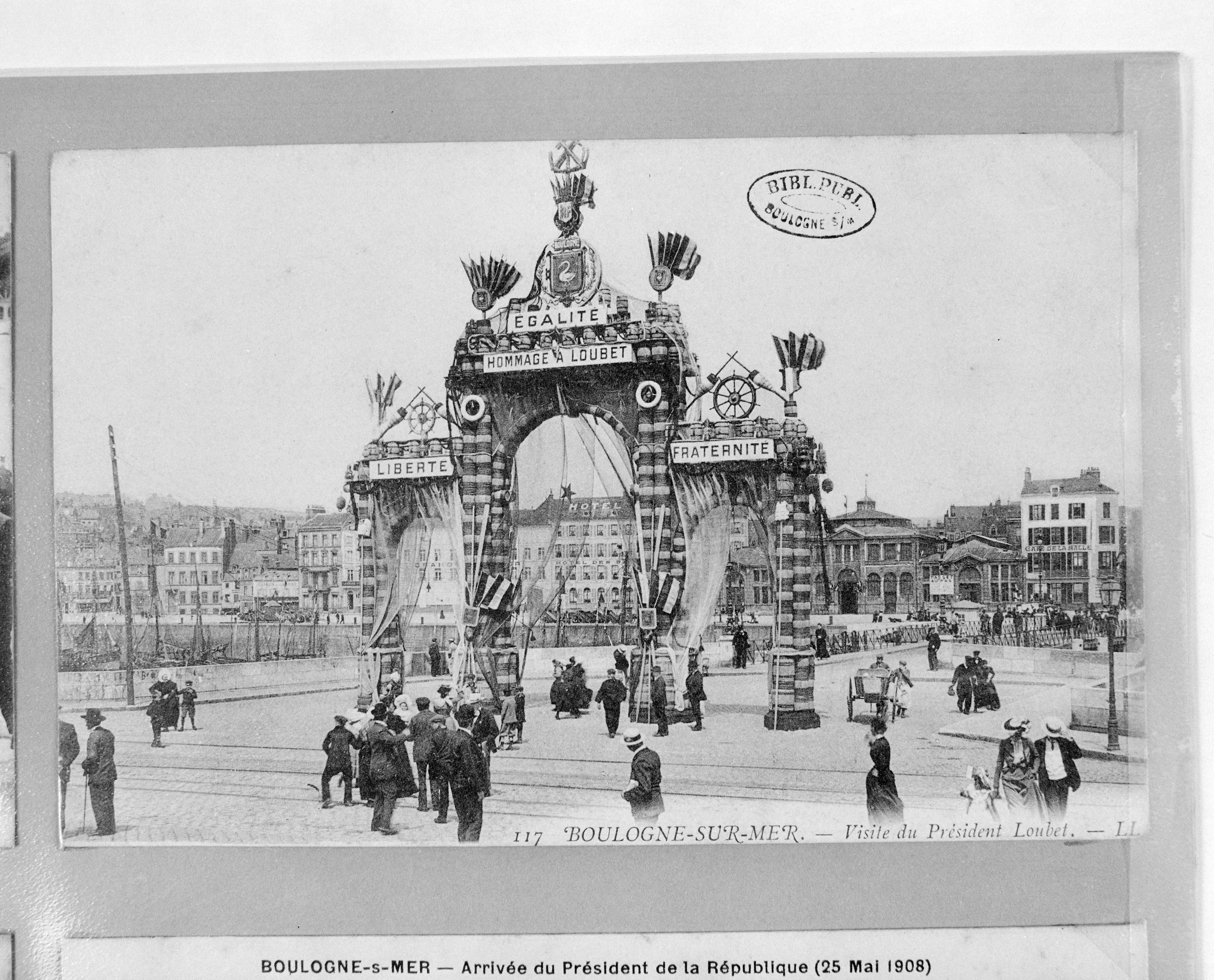 Monuments dits arcs de triomphe (détruits)