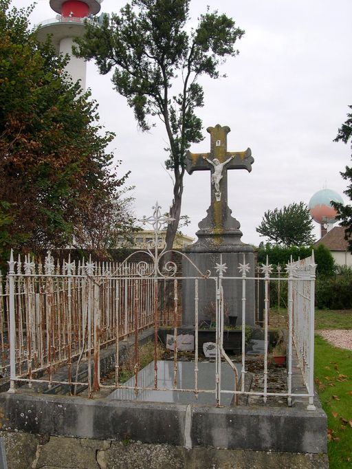 Cimetière de Dury