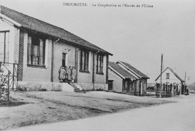 Cité ouvrière de la glacerie Saint-Gobain Chantereine