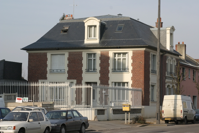 Ancien moulin à vent, minoterie de la Sté Hardempont et Cie, dite de Tour-Y-Val, puis Grands Moulins de Saint-Quentin