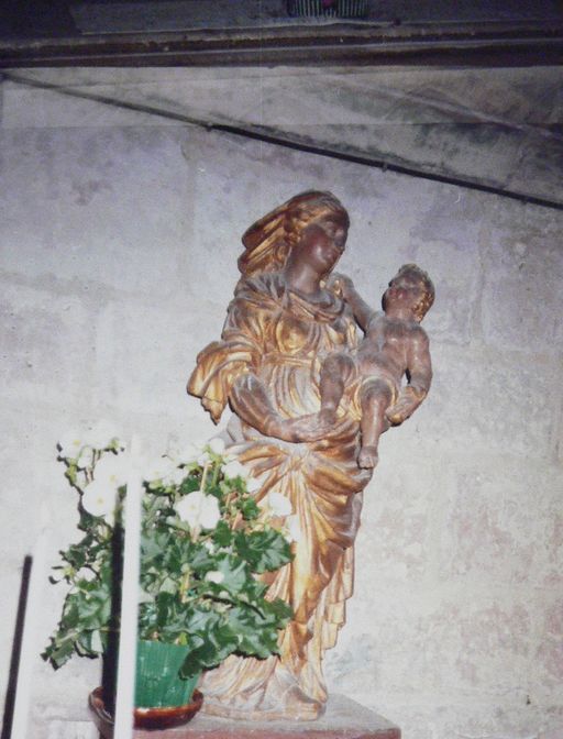 Statue : Vierge à l'Enfant