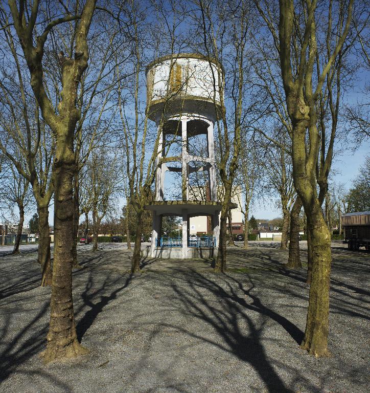 kiosque-château d'eau de la cité-jardin de la Compagnie des Chemins de fer du Nord