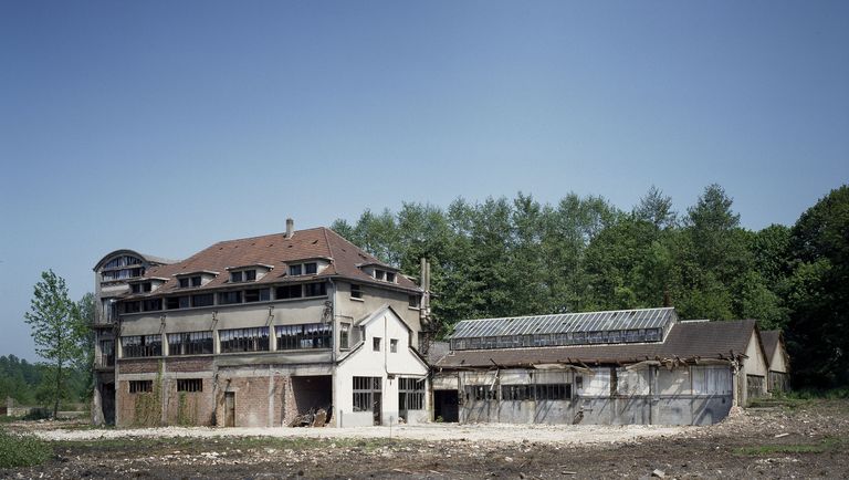 Ancien moulin à farine, puis usine de matériel optique Colmont et Cie, puis Valette et Cie, puis Société Industrielle de Jumelles et Instruments de Précision