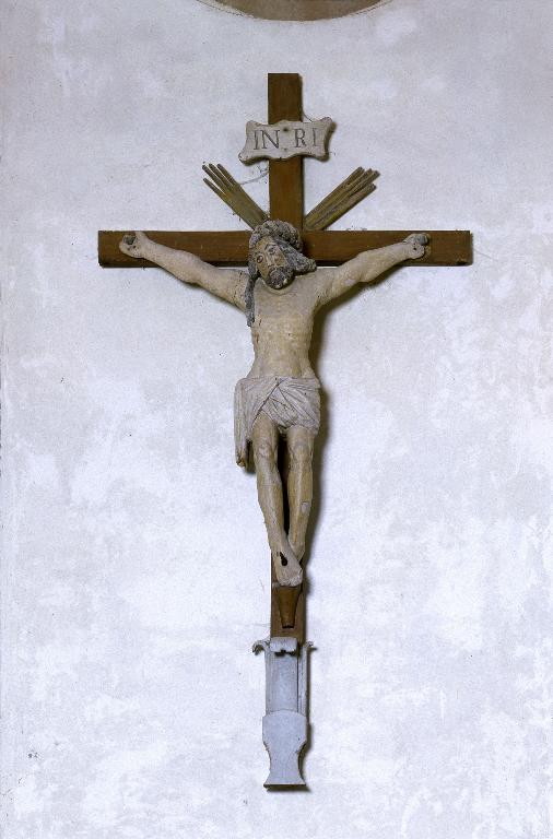 Croix : Christ en croix