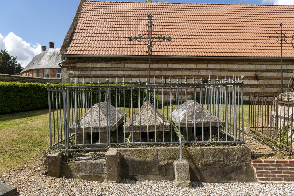 Cimetière paroissial de Choqueuse-les-Bénards