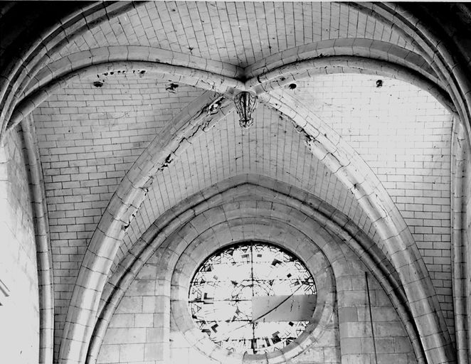 Eglise paroissiale fortifiée Notre-Dame d'Aubenton