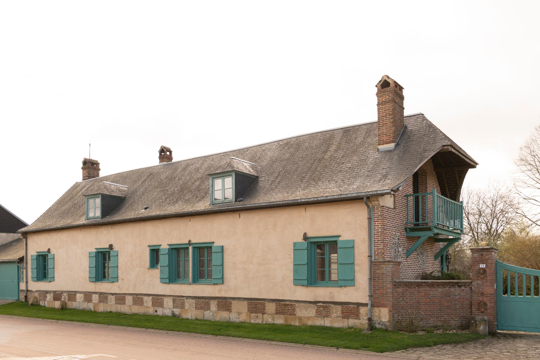 L'habitat de la commune d'Oursel-Maison