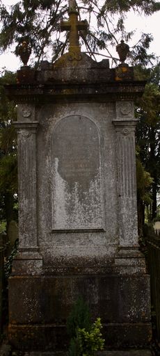 Tombeau (stèle funéraire) de la famille Dubois-Sangnier