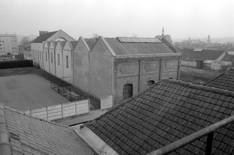 Ancienne usine textile (filature de jute et corderie) Saint Frères, devenue coopérative agricole La Doullennaise