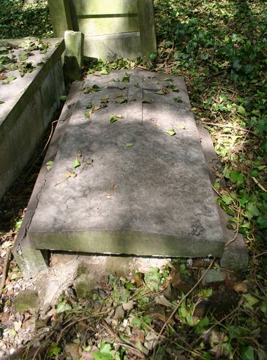 Tombeau (sarcophage) Leboeuffle-Fleury