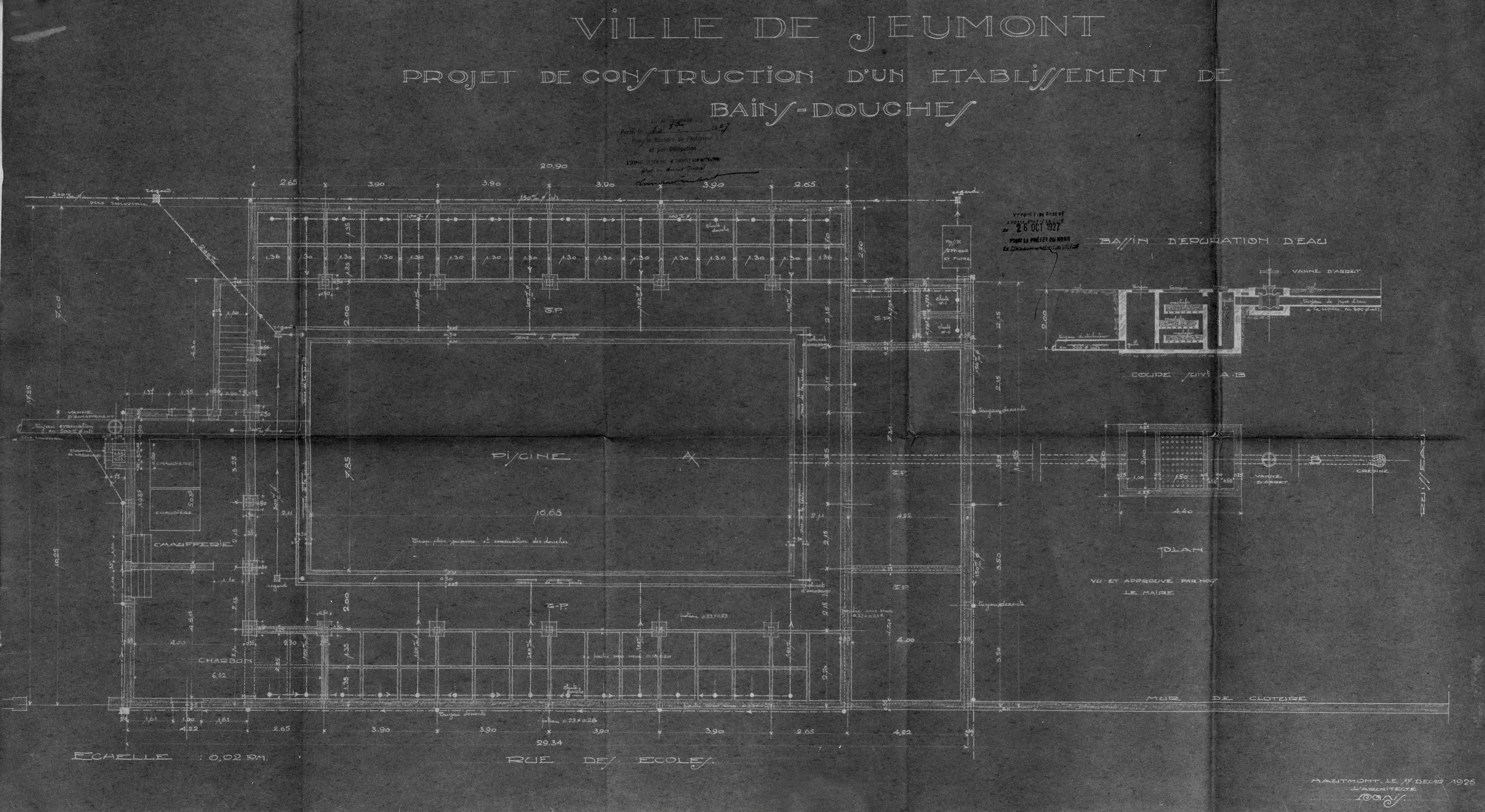 Anciens bains-douches et piscine