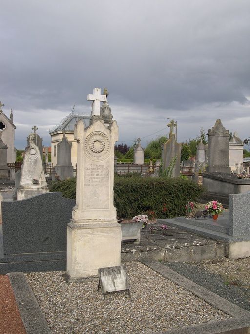 Cimetière communal de Salouël (ancien cimetière communal de Saleux-Salouël)