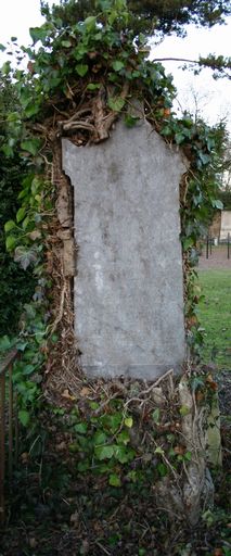 Tombeau (stèle funéraire) de la famille Trancart-Madry