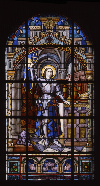 Deux verrières (vitrail tableau) : saint Michel terrassant le démon, Jeanne d'Arc au sacre du roi Charles VII (baies 1 et 2)