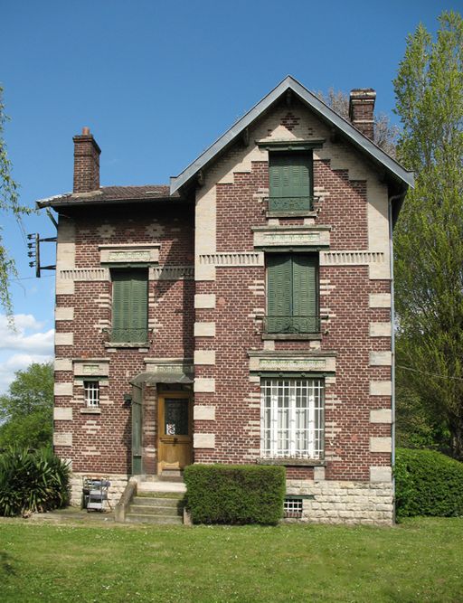 Ensemble de maisons des ingénieurs de l'usine Arcelor à Montataire