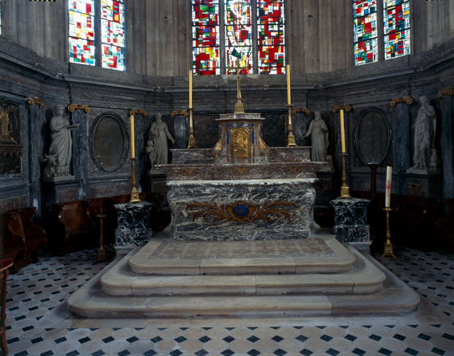 Maître-autel (autel et tabernacle)