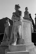 Ensemble de deux statues (figure colossale) : Soldats d'infanterie et de marine