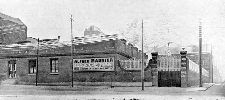 Ancienne confection Ernest Desfossez, confection et broderie mécanique Alfred Magnier et Cie, puis Raymond Durieux et Cie, puis Ateliers picards de prêt à porter, magasin de vente de la Cotonnière