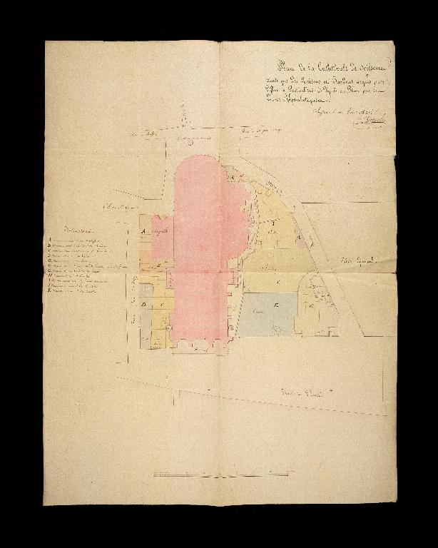 Ancien ensemble canonial de Soissons (salle capitulaire, cloître, maisons, collège)