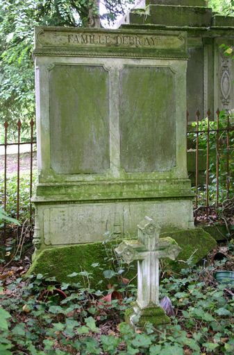Tombeau (stèle funéraire) de la famille Debray