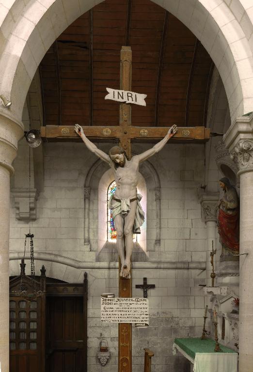 Croix : Christ en croix, dit calvaire Saint-Denis
