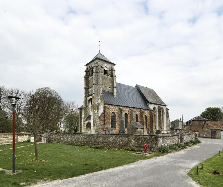 Église paroissiale et de l'Assomption-de-la-Vierge à Villers-sur-Authie