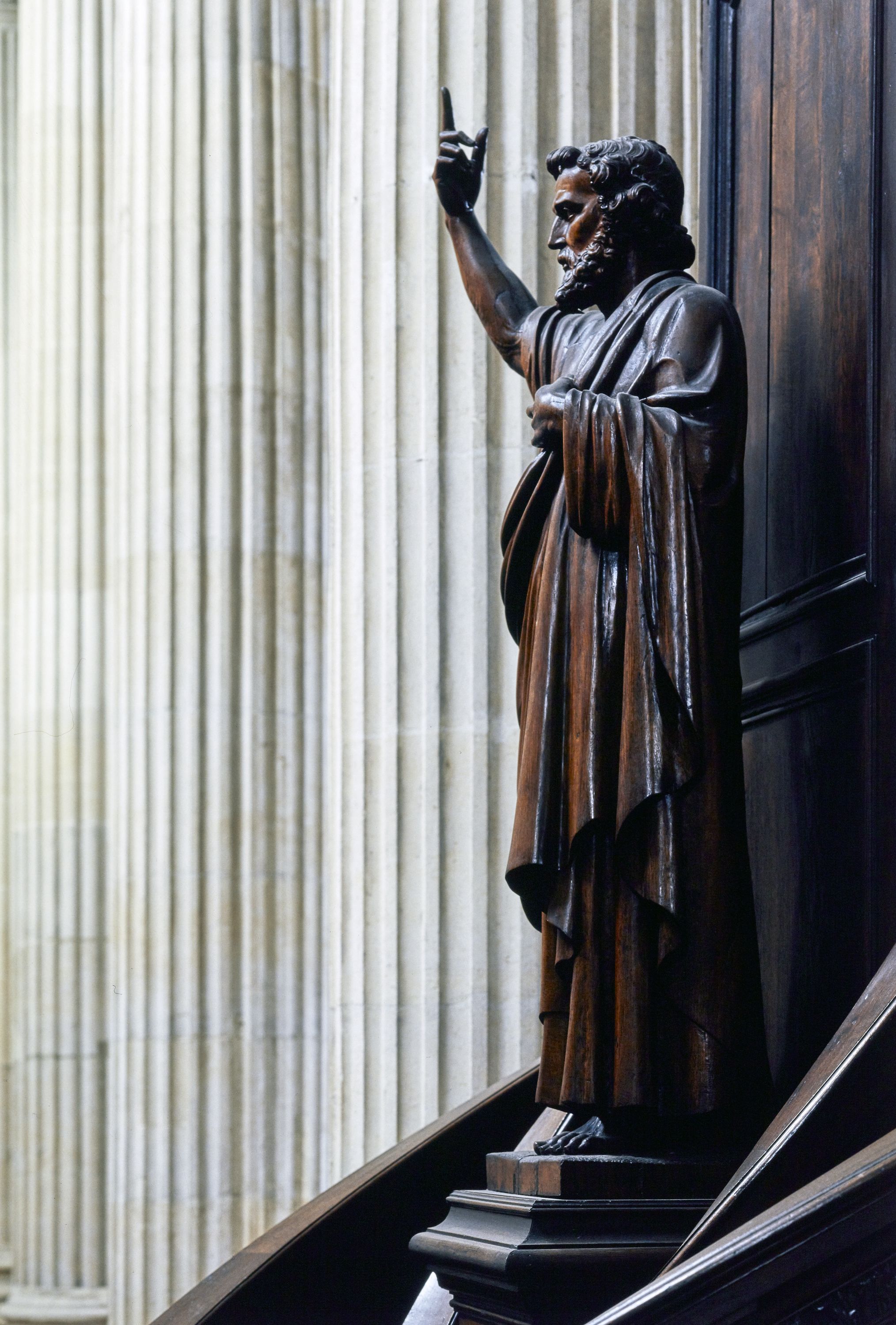 Statue (grandeur nature) : saint Paul
