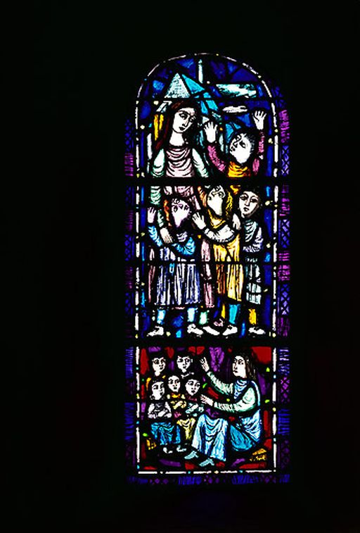 Ensemble de cinq verrières figurées décoratives : scènes de la vie de Monique Carlin (baies 1, 2, 4, 8 et 10)