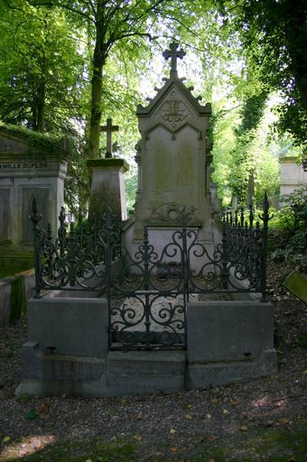 Tombeau (stèle funéraire) des familles Magniez et Villars