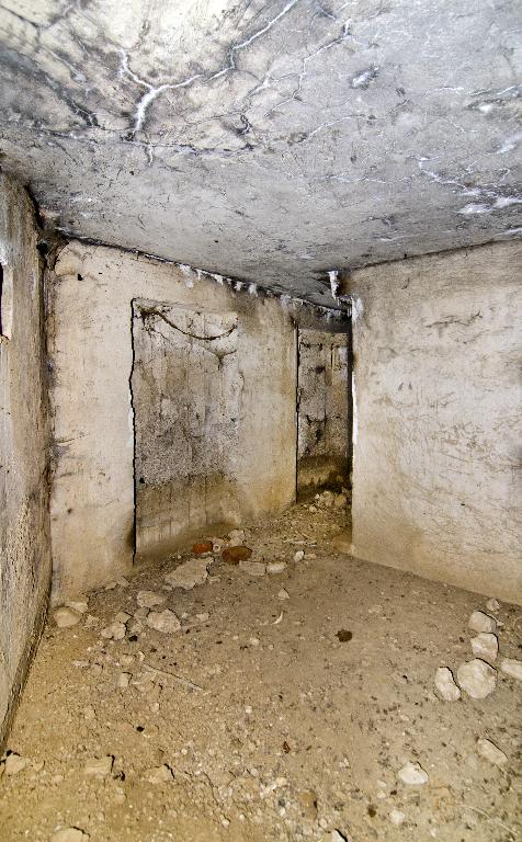 Casemate à mitrailleuse 111