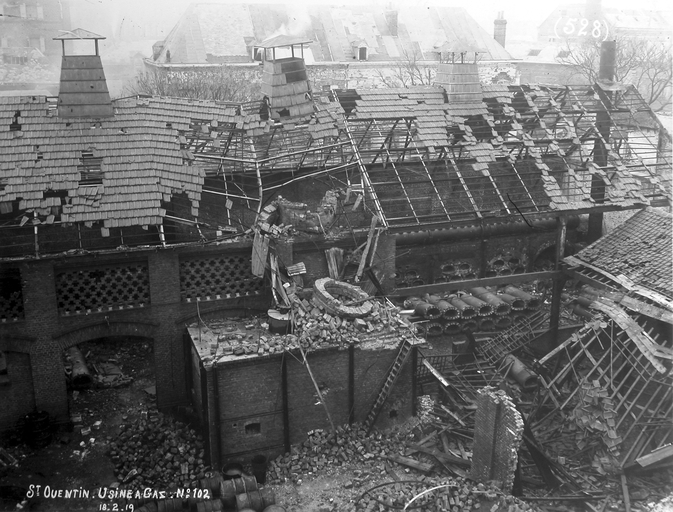 Usine à gaz Semet et Cie, puis Société Anonyme d'Eclairage par le Gaz de la Ville de Saint-Quentin, puis Société Saint-Quentinoise d'Eclairage et de Chauffage, puis Gaz de France
